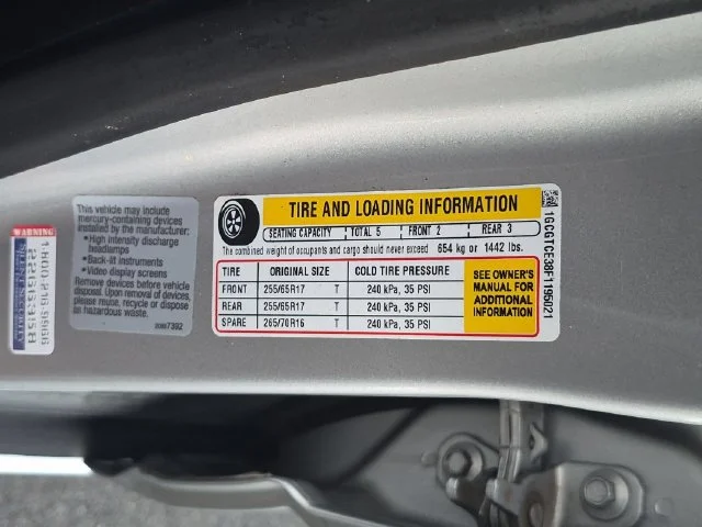 Used 2015 Silver Chevrolet Z71 image 36