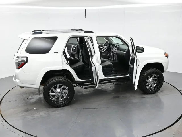 Used 2019 Super White Toyota SR5 image 44