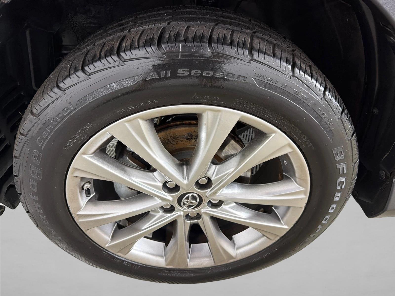 Used 2018 Ruby Flare Pearl Toyota Limited image 12