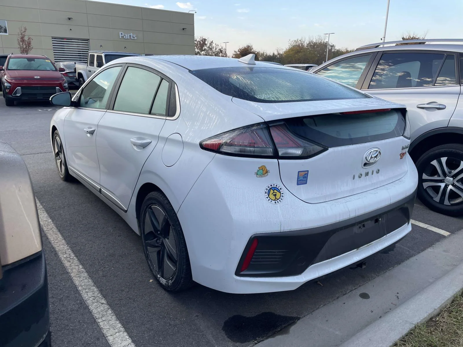 Used 2022 Ceramic White Hyundai SEL image 3