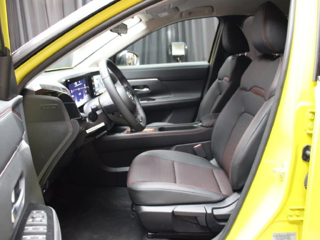 2026 Nissan KICKS SR - Photo 19