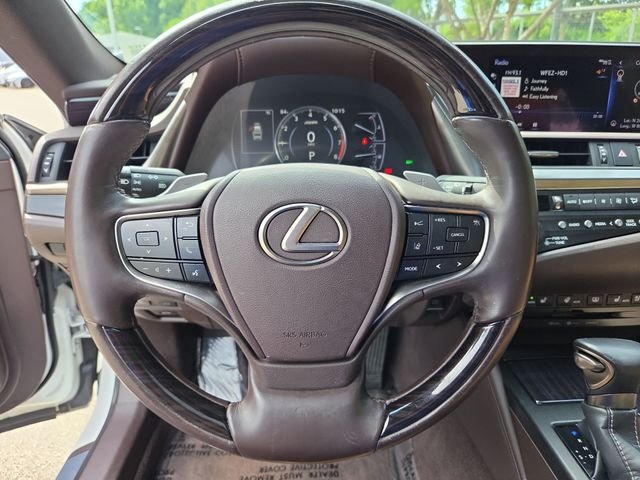 Used 2019 White Lexus 350 Luxury image 14