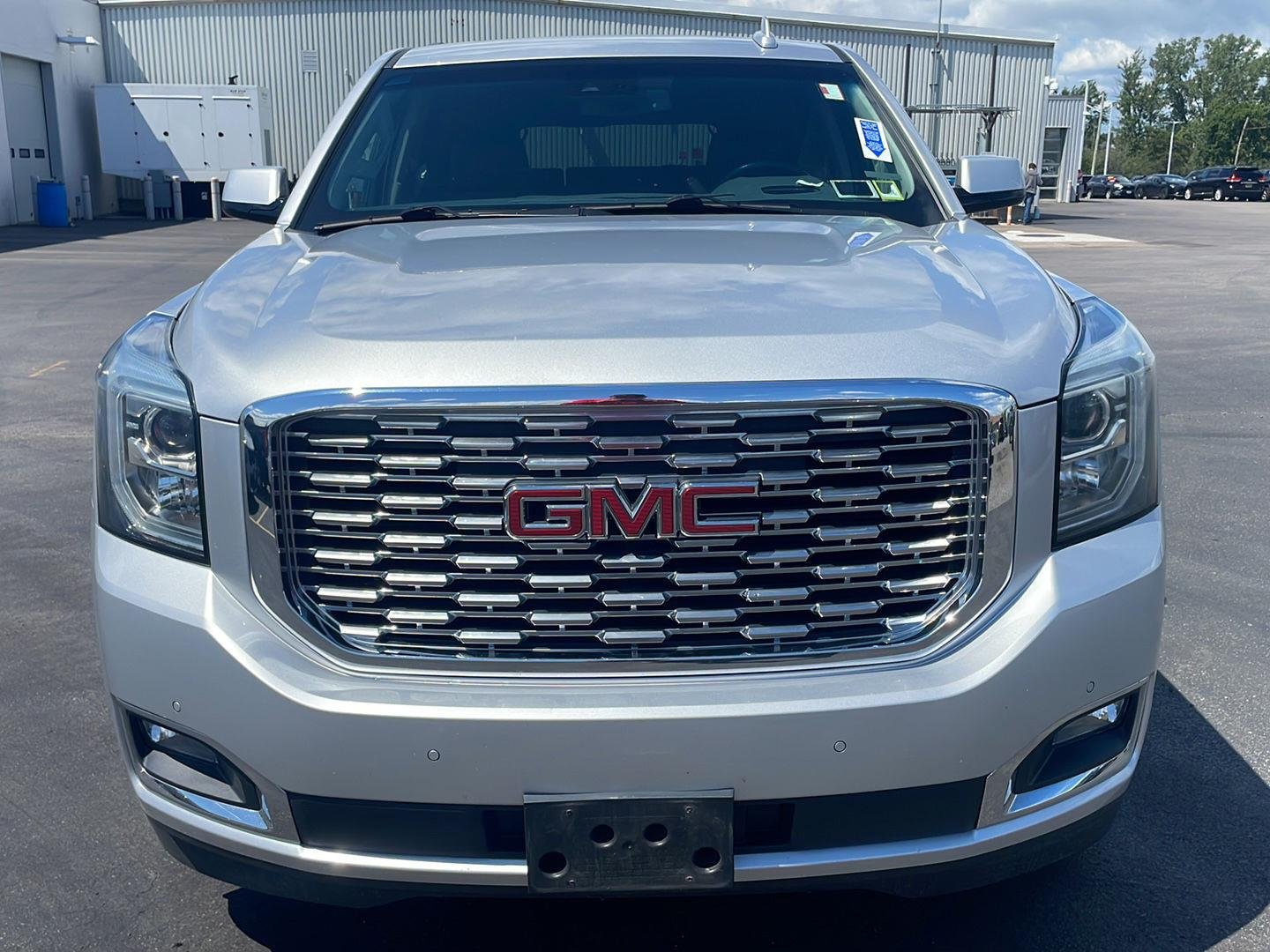 Used 2019 Quicksilver Metallic GMC Denali image 7