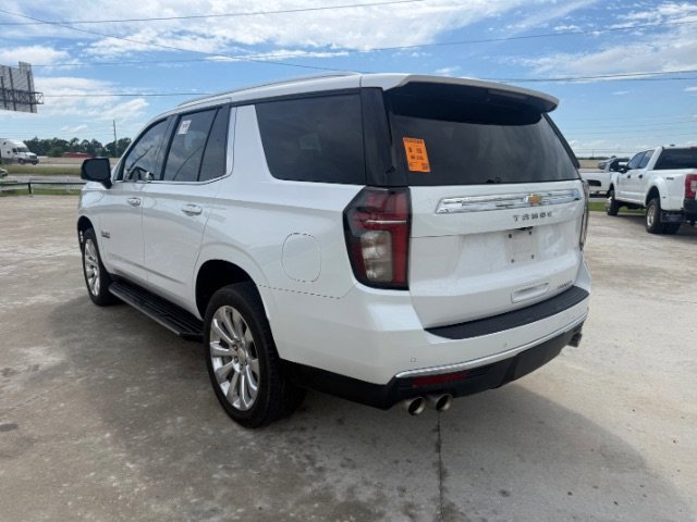 Used 2021 Iridescent Pearl Tricoat Chevrolet Premier image 3