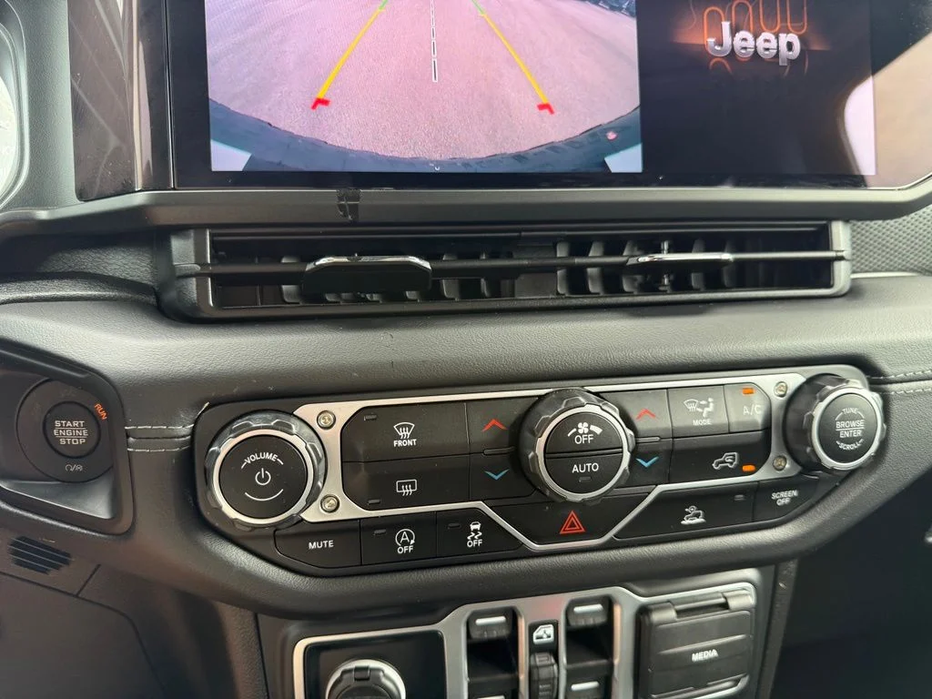 Used 2026 White Jeep Rubicon image 17