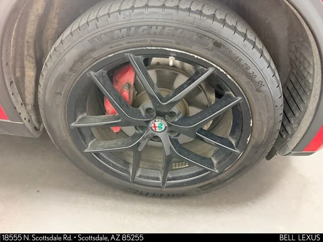 Used 2019  Alfa Romeo Ti Sport image 10