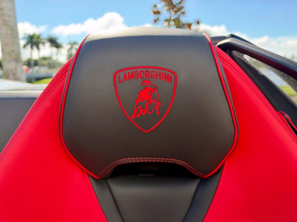 Used 2023 Bianco Monocerus Metallic Lamborghini Spyder AWD image 25
