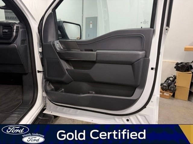 Certified Used 2023 Oxford White Ford XLT image 28