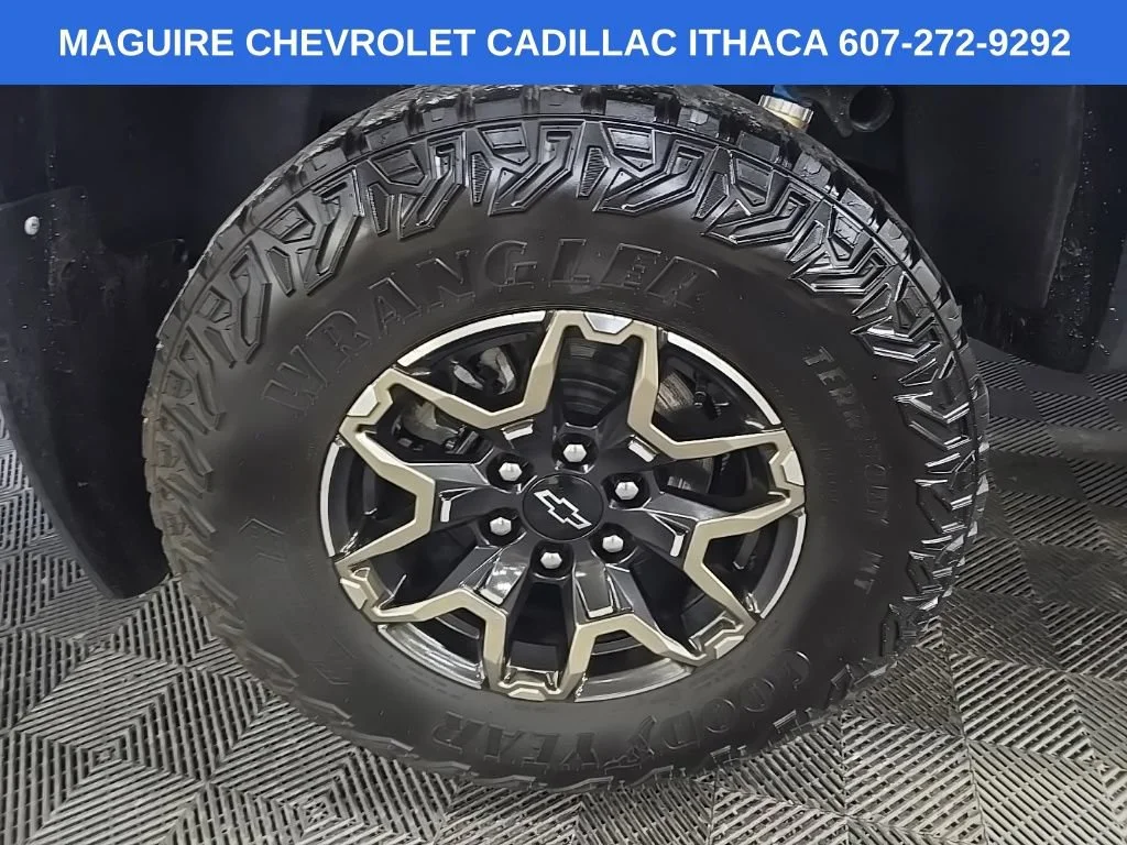 Used 2024 Glacier Blue Metallic Chevrolet ZR2 image 15