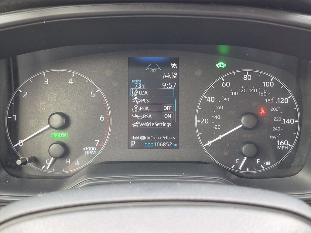 Used 2023 White Toyota LE image 23