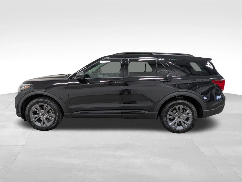 New 2026 Agate Black Metallic Ford Active image 1