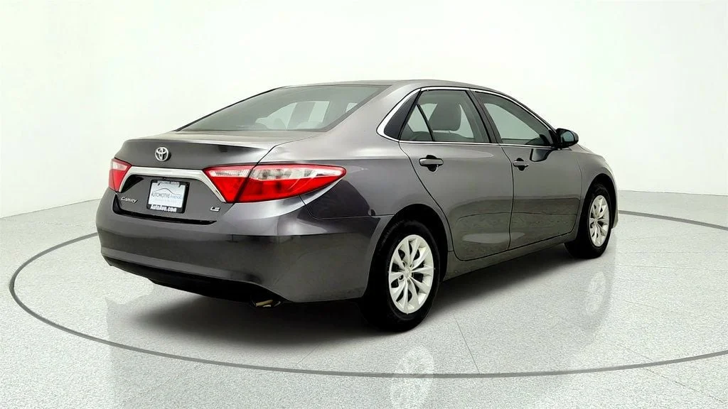 Used 2015 Predawn Gray Mica Toyota 4dr Sedan I4 Automatic LE image 5