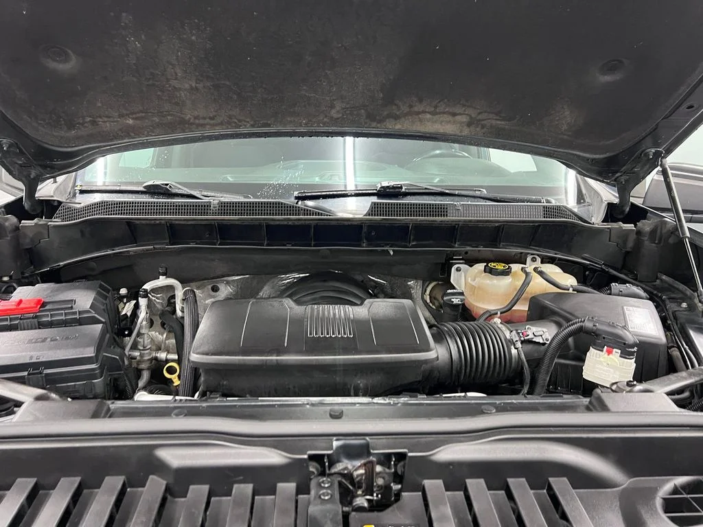 Used 2019 Shadow Gray Metallic Chevrolet RST image 27