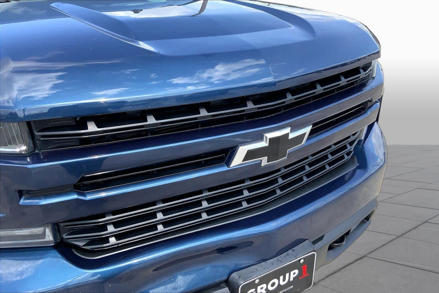 Used 2020 Northsky Blue Metallic Chevrolet RST image 29