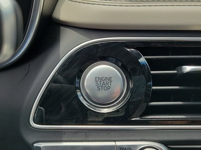 2023 GENESIS G70 Standard - Photo 31
