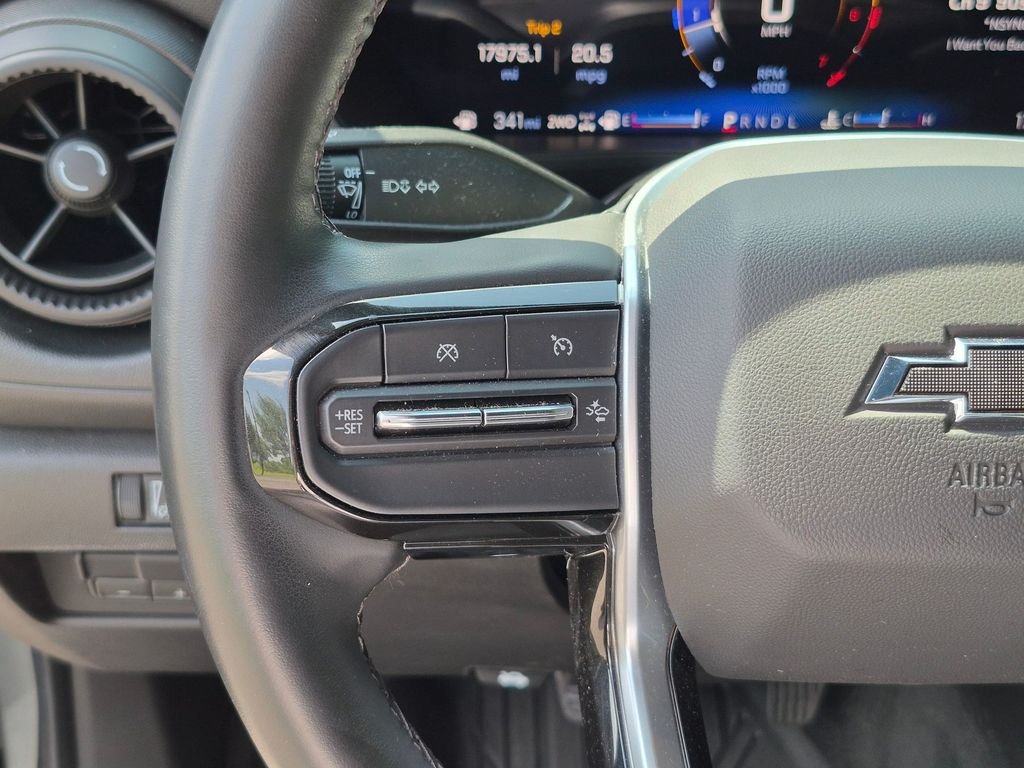 Used 2025 Gray Chevrolet Trail Boss image 17