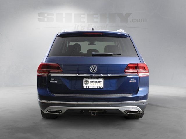 Used 2019 Blue Volkswagen SEL Premium image 5