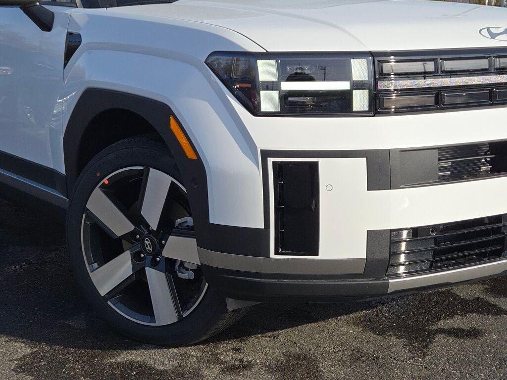 New 2026 White Hyundai Limited AWD image 3