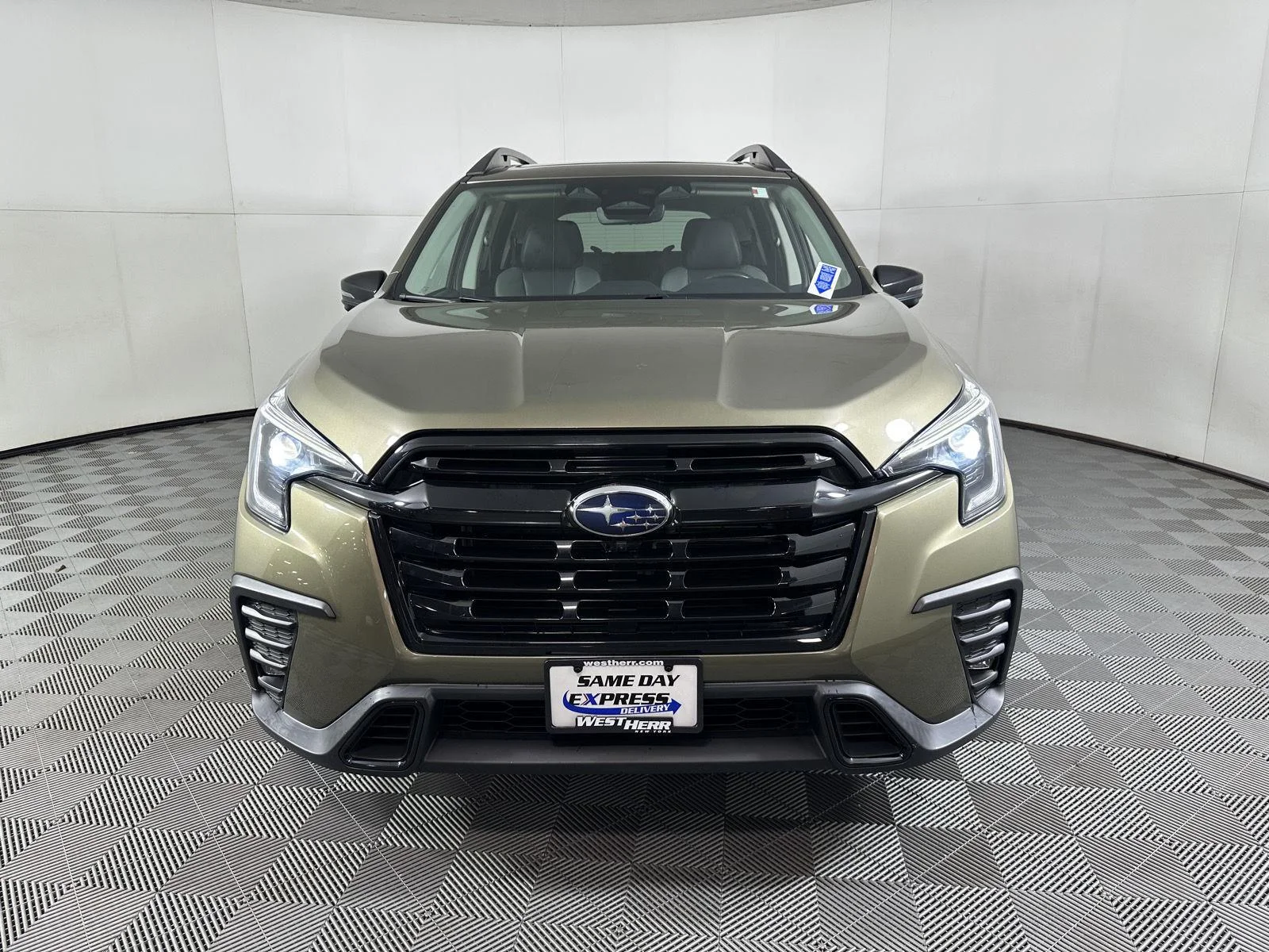 Used 2023 Autumn Green Metallic Subaru Onyx Edition Limited image 10