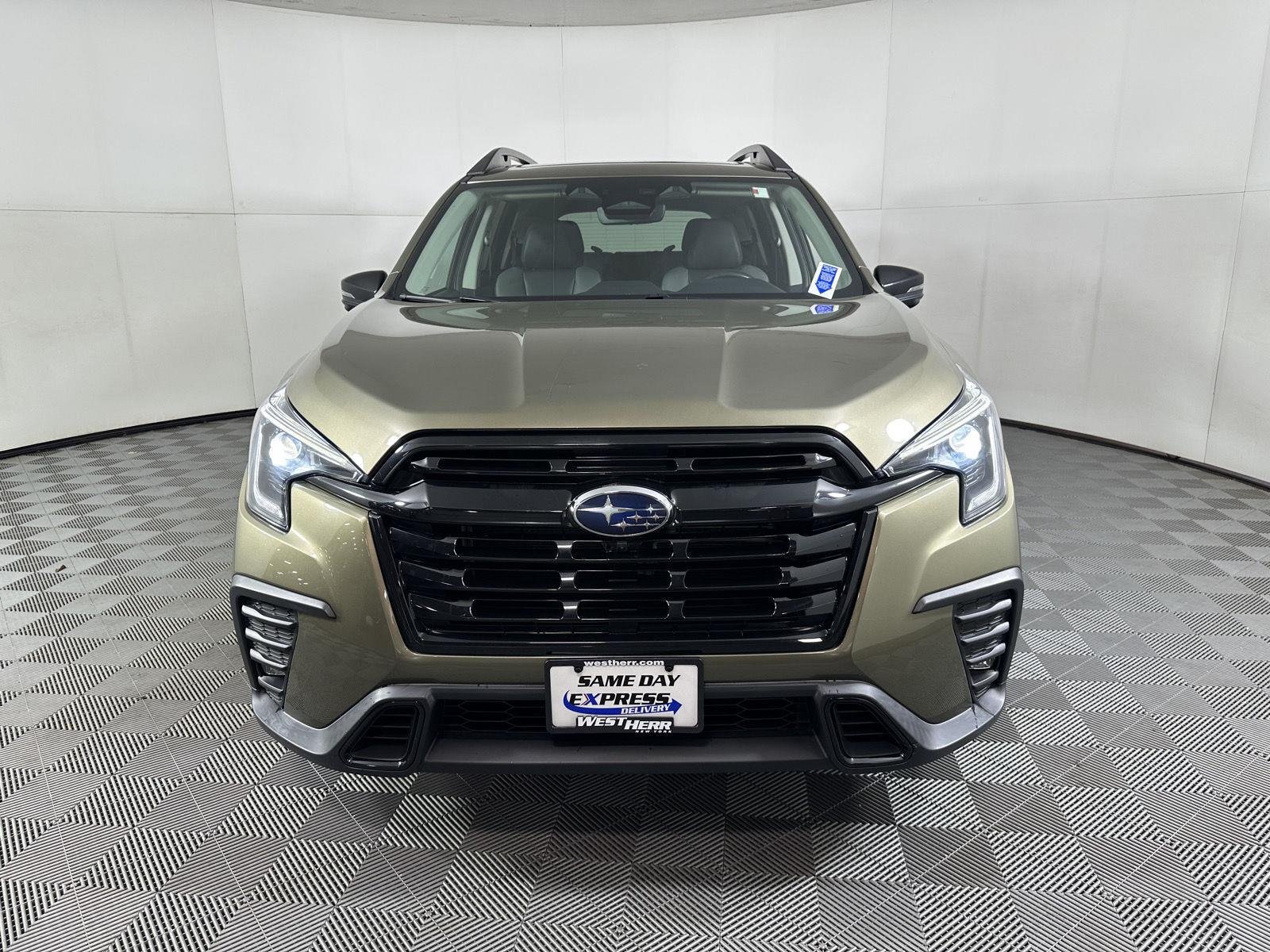 Used 2023 Autumn Green Metallic Subaru Onyx Edition Limited image 10