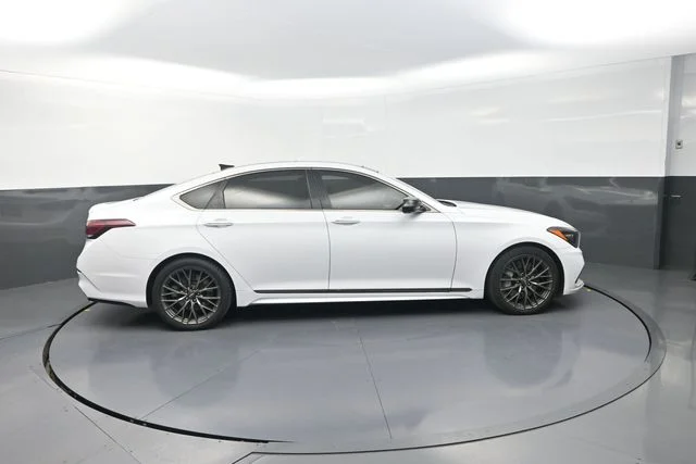 Used 2018 White Genesis 3.3T Sport image 16