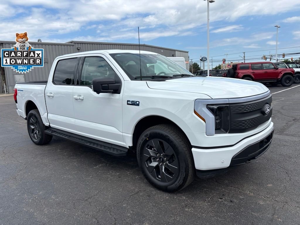 2025 Ford F-150 Lightning Flash - Photo 7