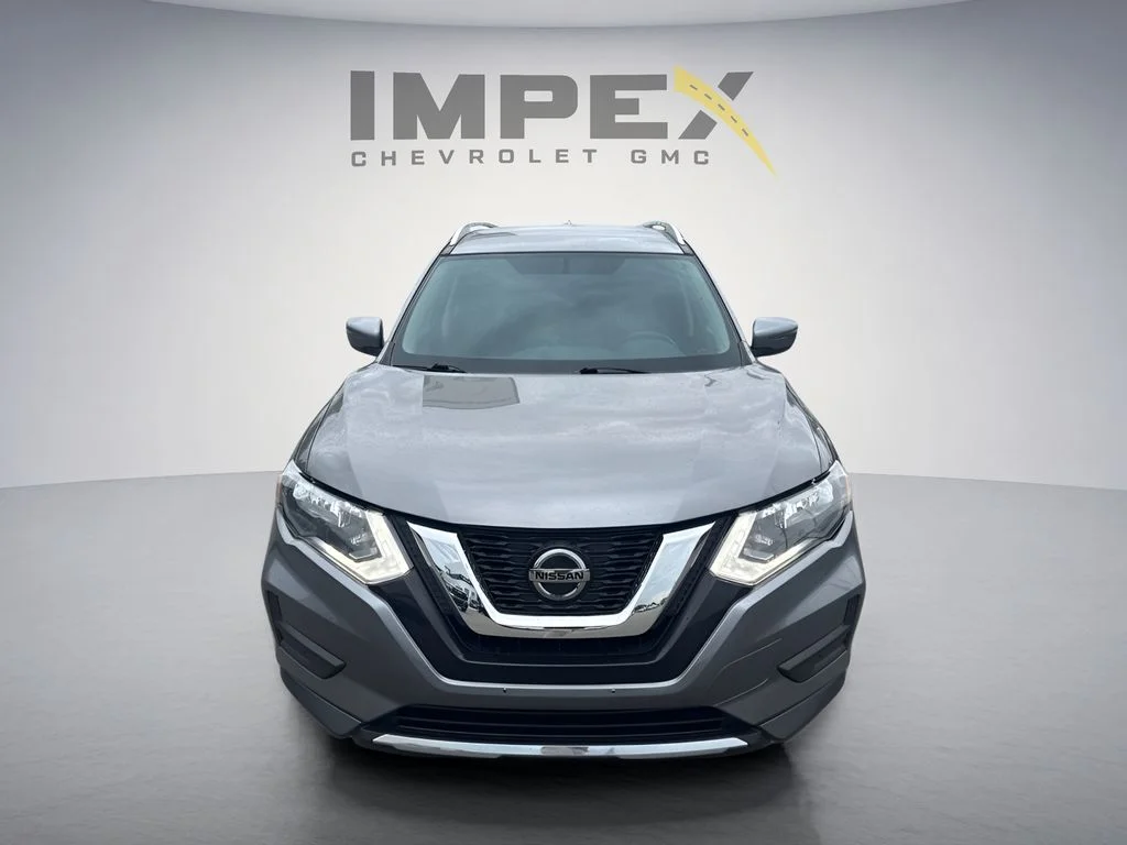Used 2018 Gray Nissan SV image 8