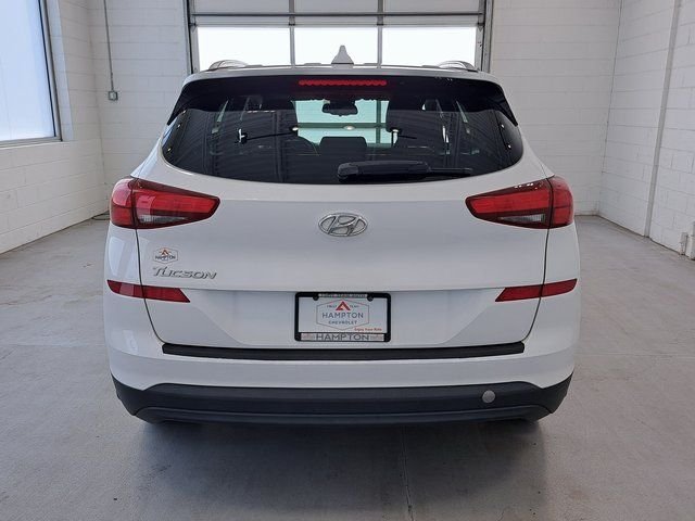 Used 2019 White Hyundai Value image 6
