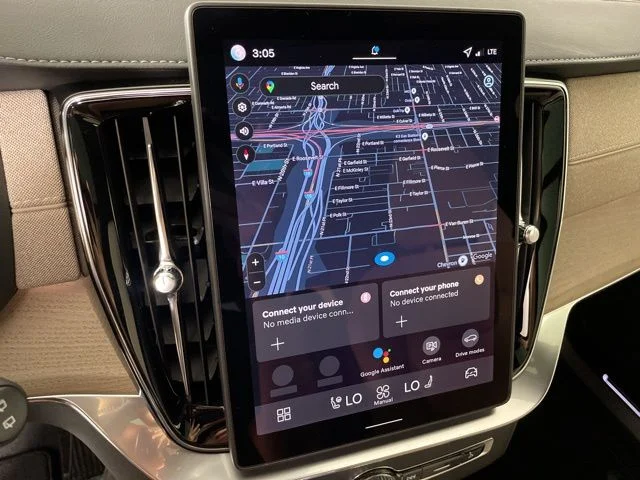 2026 Volvo XC90 Plus - Photo 26