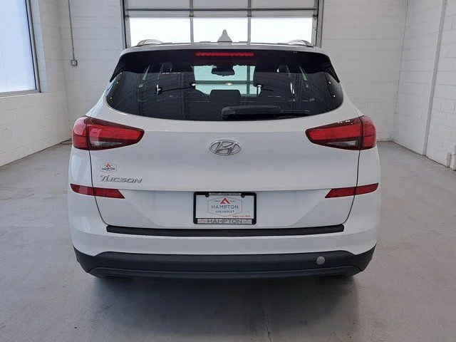 Used 2019 White Hyundai Value image 6