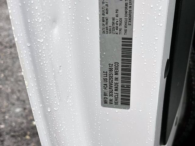 Used 2025 White Ram  image 25