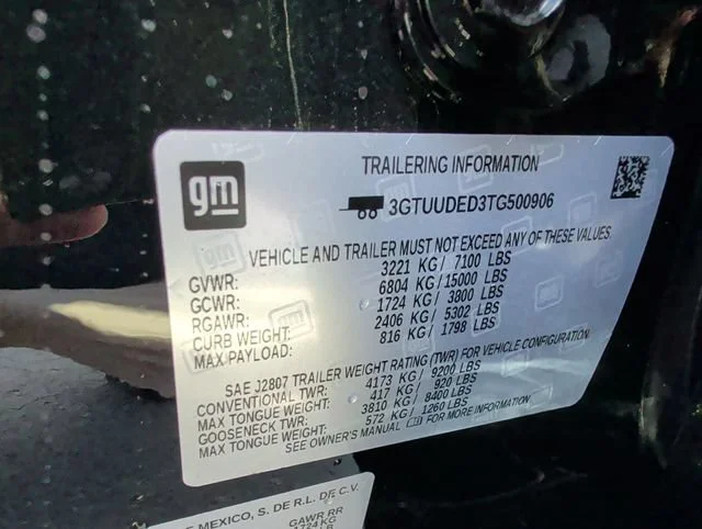 New 2026 Onyx Black GMC SLT image 35