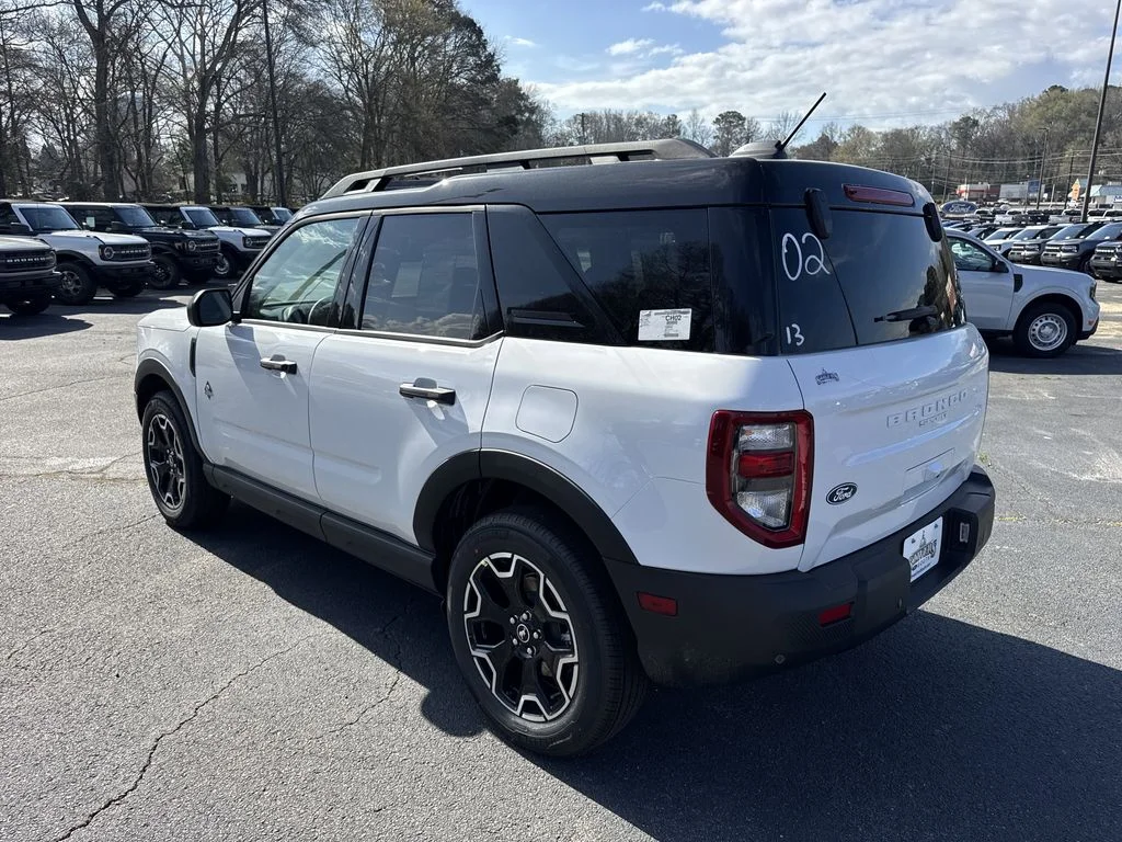 New 2026 White Ford Outer Banks image 5