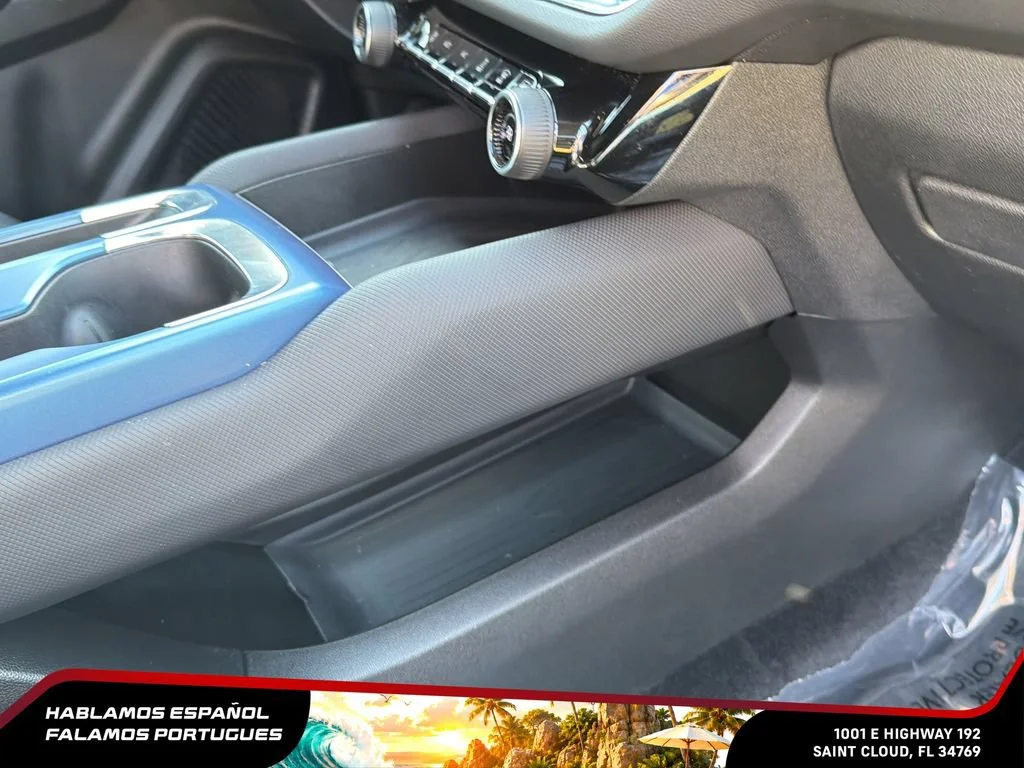 Used 2025 Radiant Red Tintcoat Chevrolet LT image 30