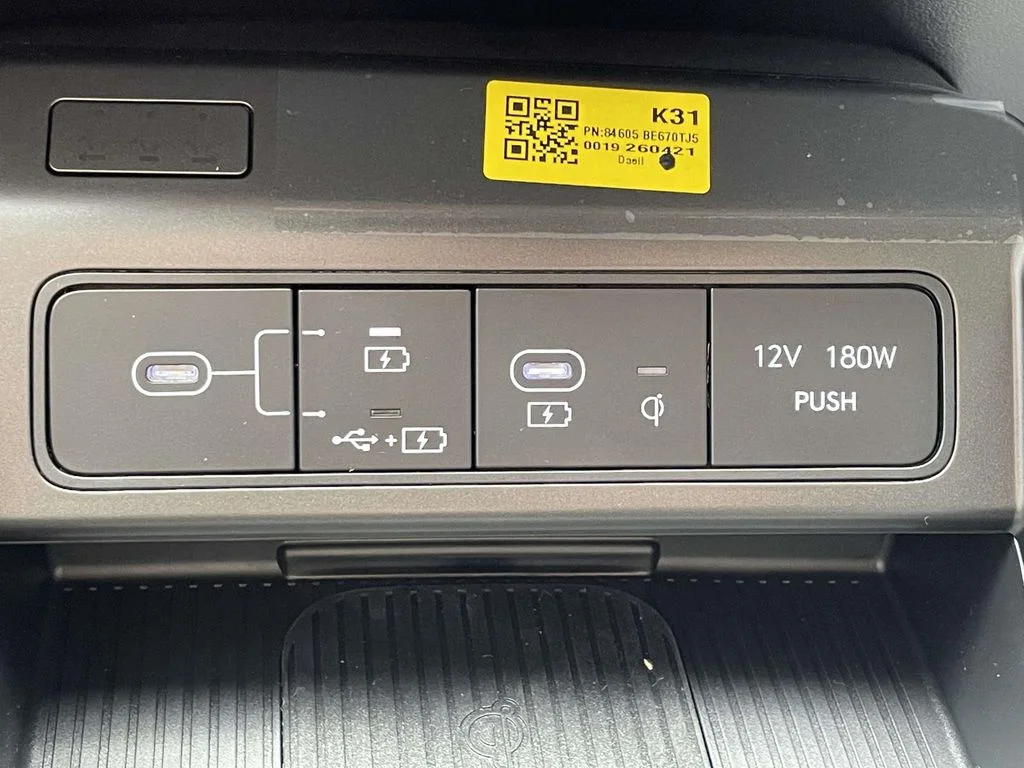 New 2026 White Hyundai SEL Premium image 28