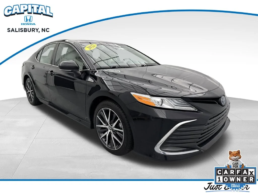 Used 2022 Midnight Black Metallic Toyota XLE image 1