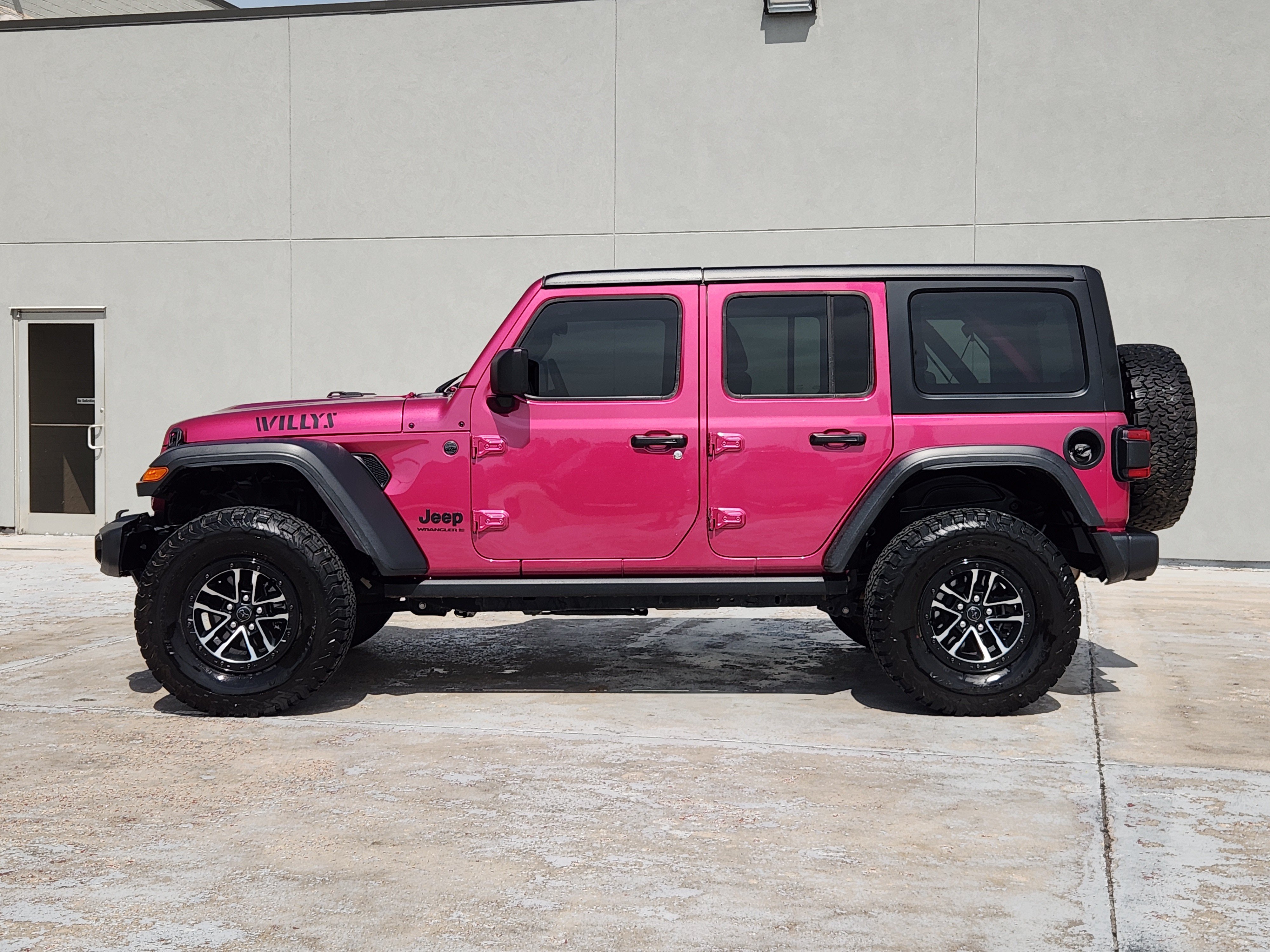 Used 2024 Limited Edition Tuscadero Pearlcoat Jeep Willys image 5