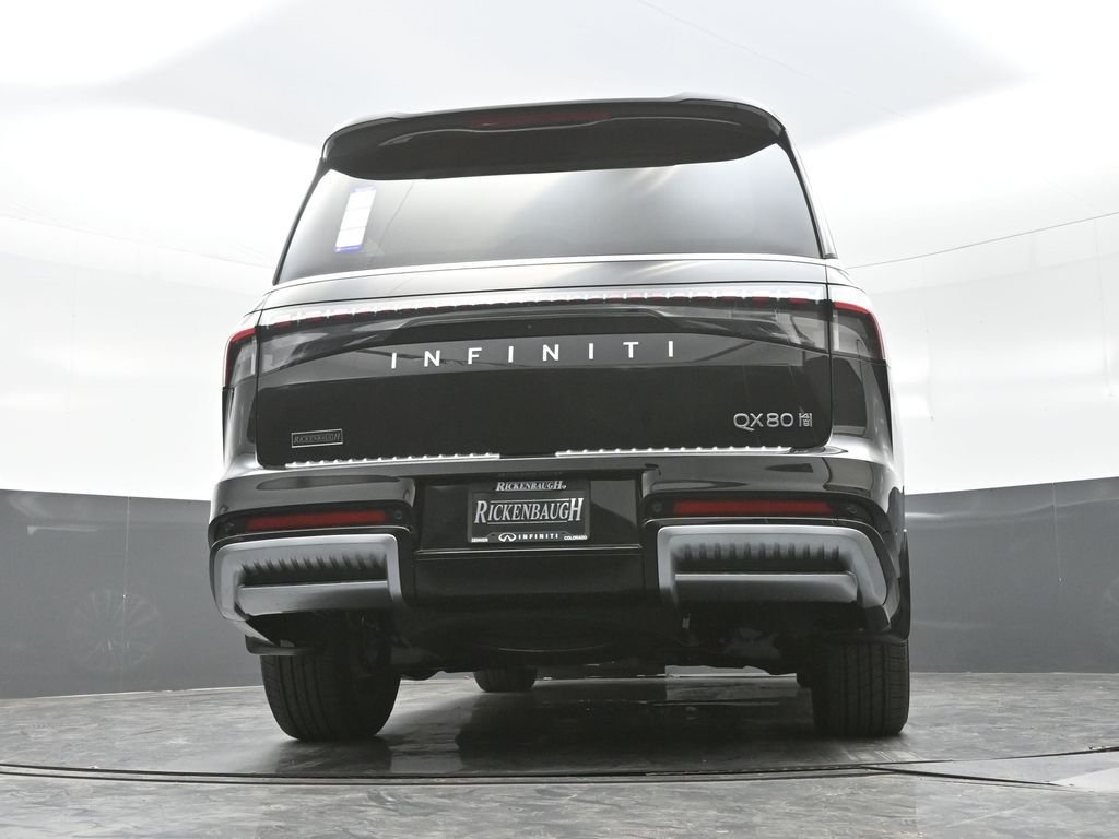 New 2026 Black INFINITI LUXE image 38