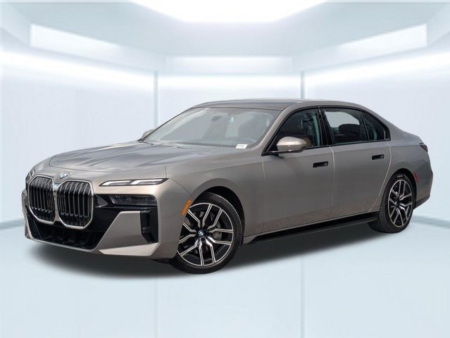 2023 BMW 7 Series 740i