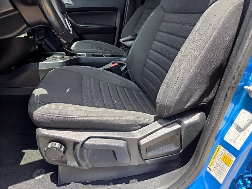 Used 2021 Blue Ford XLT image 10