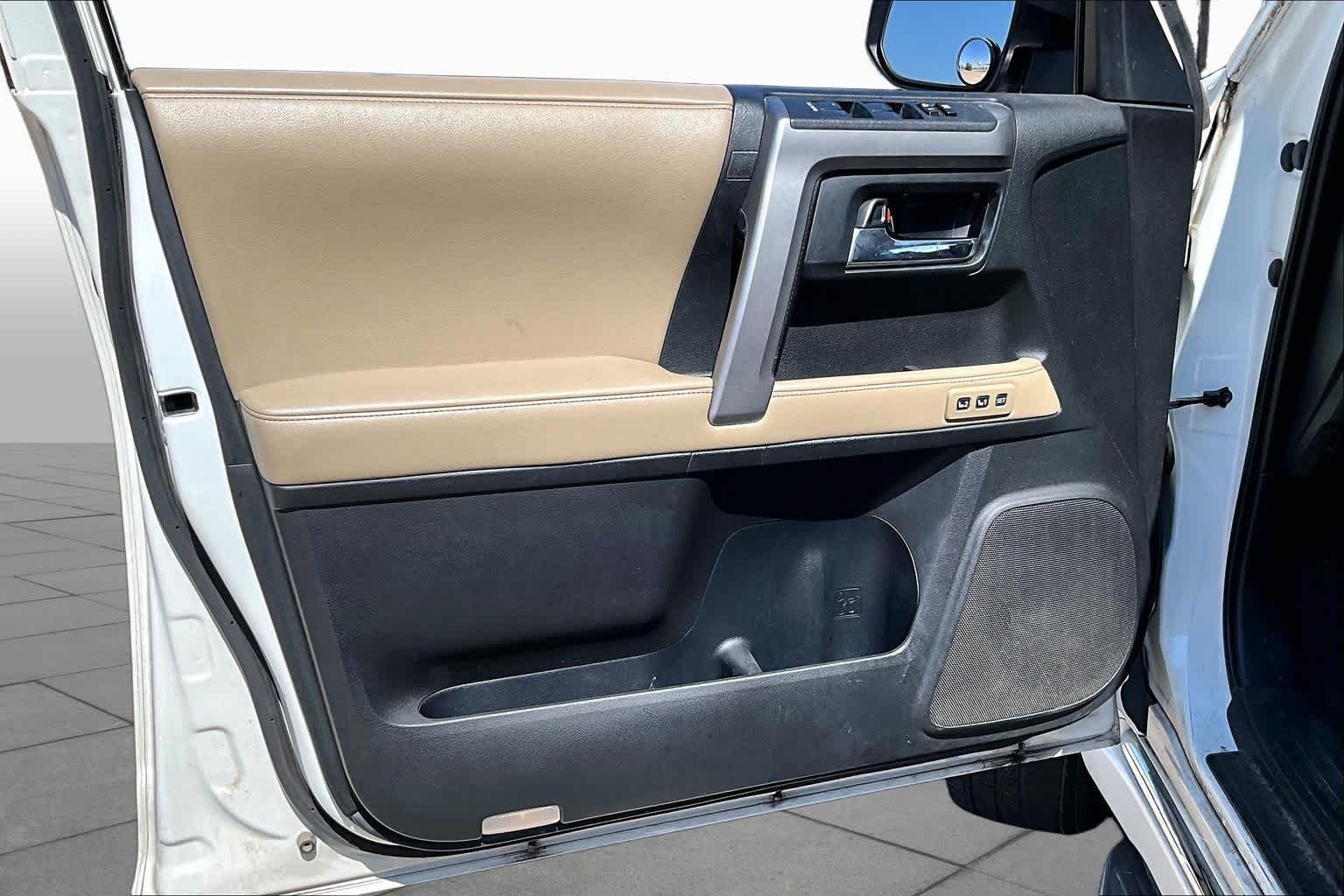 Used 2017 Blizzard Pearl Toyota Limited image 26