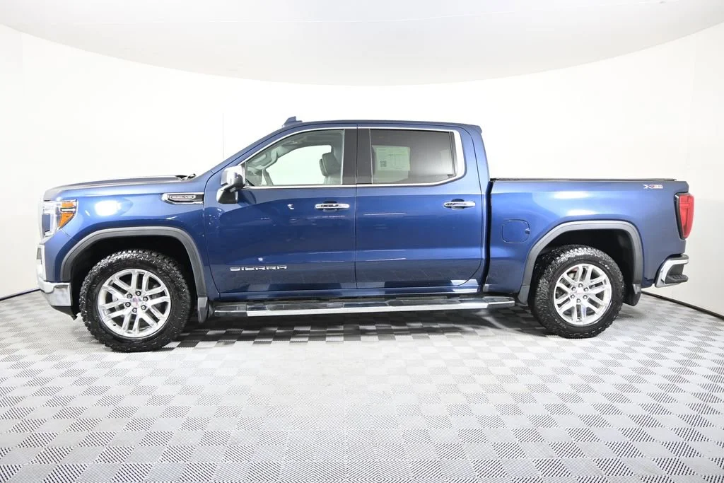 Used 2022 GMC Sierra 1500 Limited SLT with VIN 1GTU9DEL1NZ105313 for sale in Forest Lake, Minnesota
