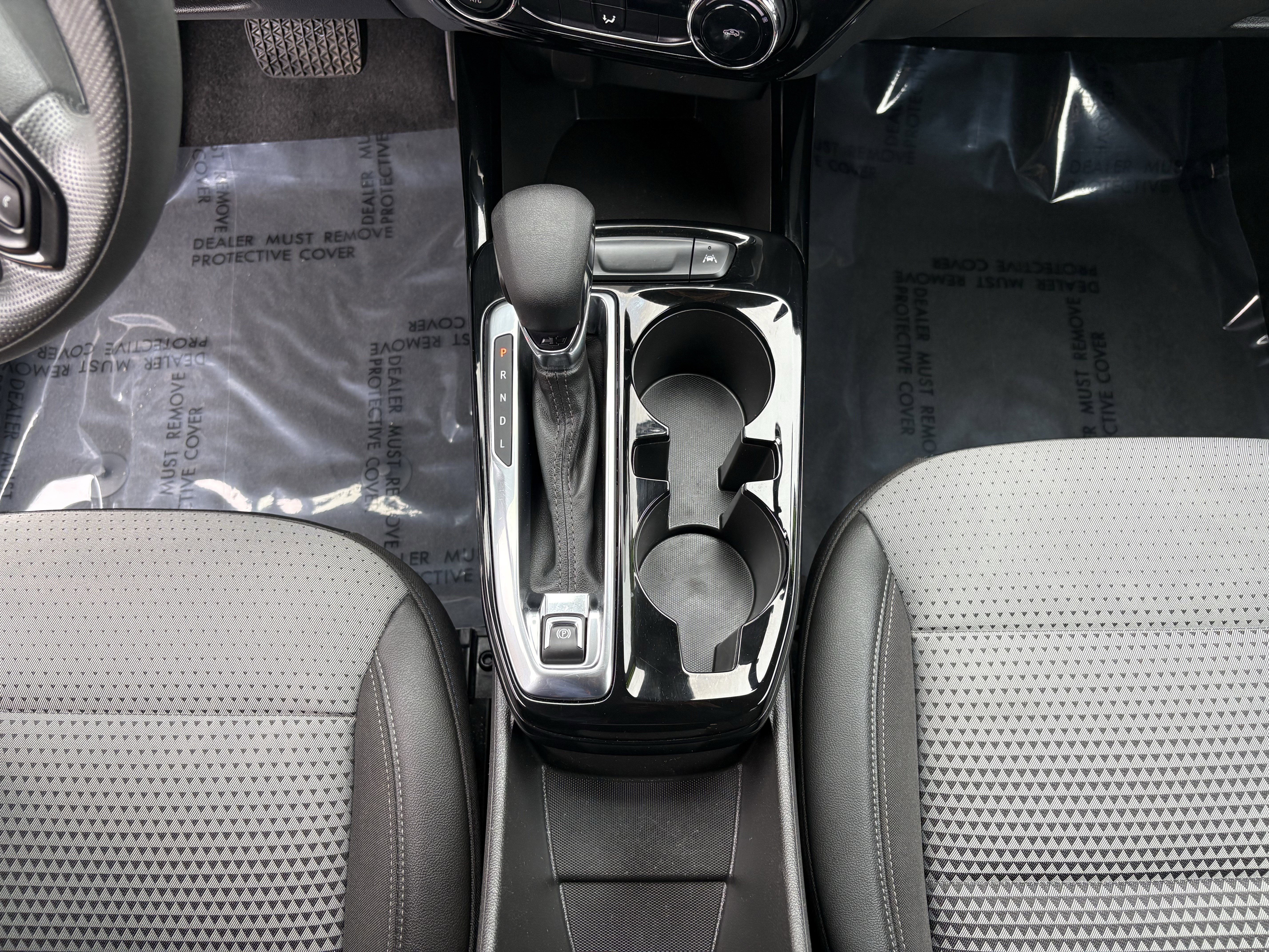 Used 2025 Mosaic Black Metallic Chevrolet LT image 12