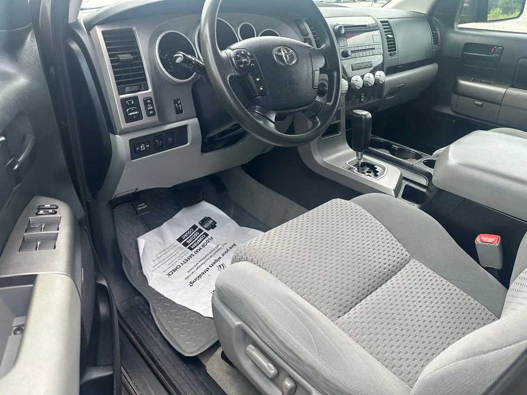 Used 2011 Gray Toyota Grade image 12