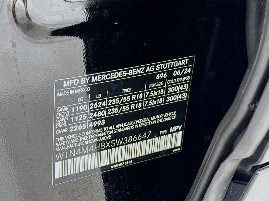 Certified Used 2025 Black Mercedes-Benz GLB 250 image 30