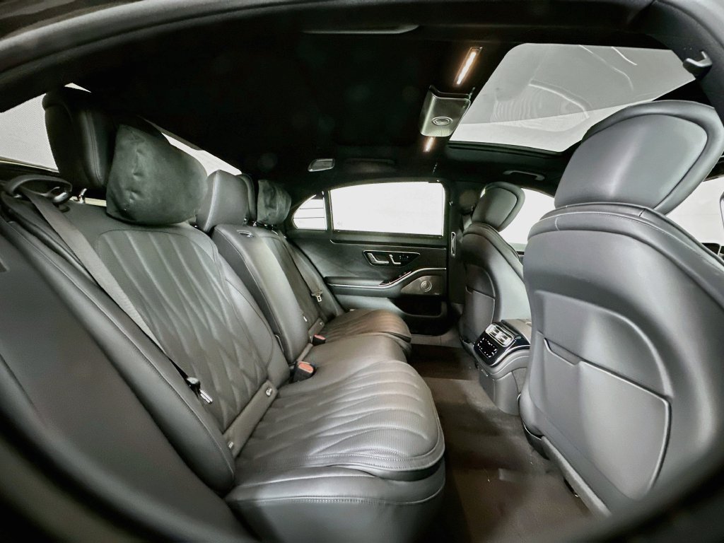 New 2026 Graphite Grey Metallic Mercedes-Benz S 63 E AMG® image 28