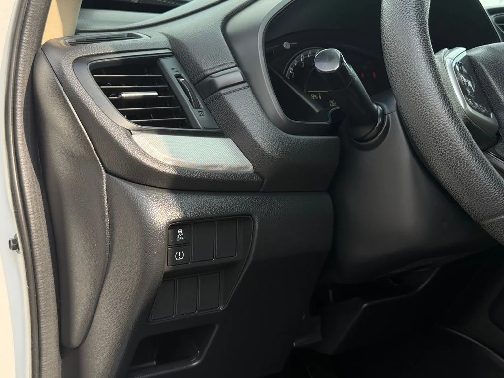 Used 2019  Honda LX image 11