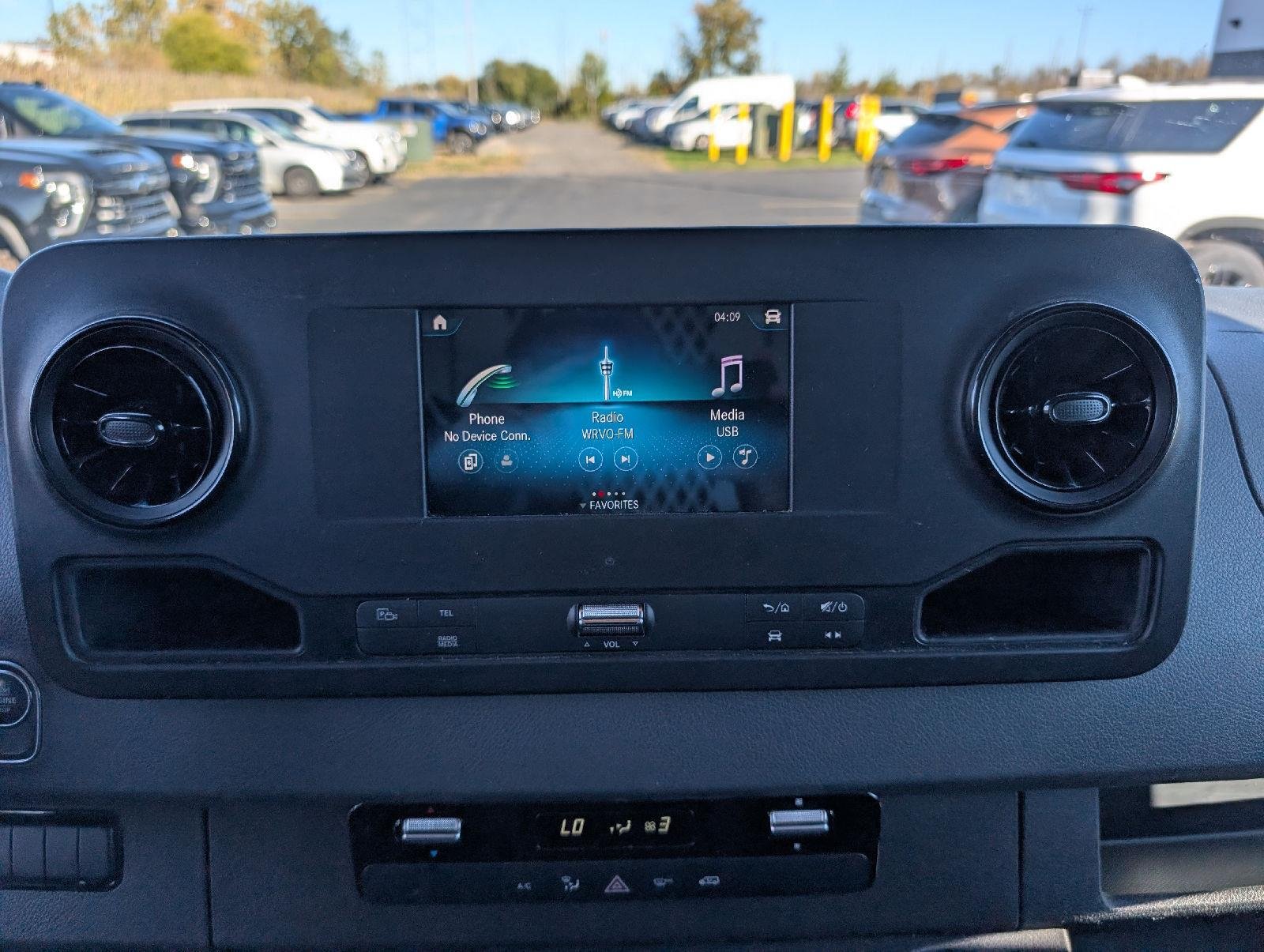 Used 2021 Arctic White Mercedes-Benz 2500 image 16