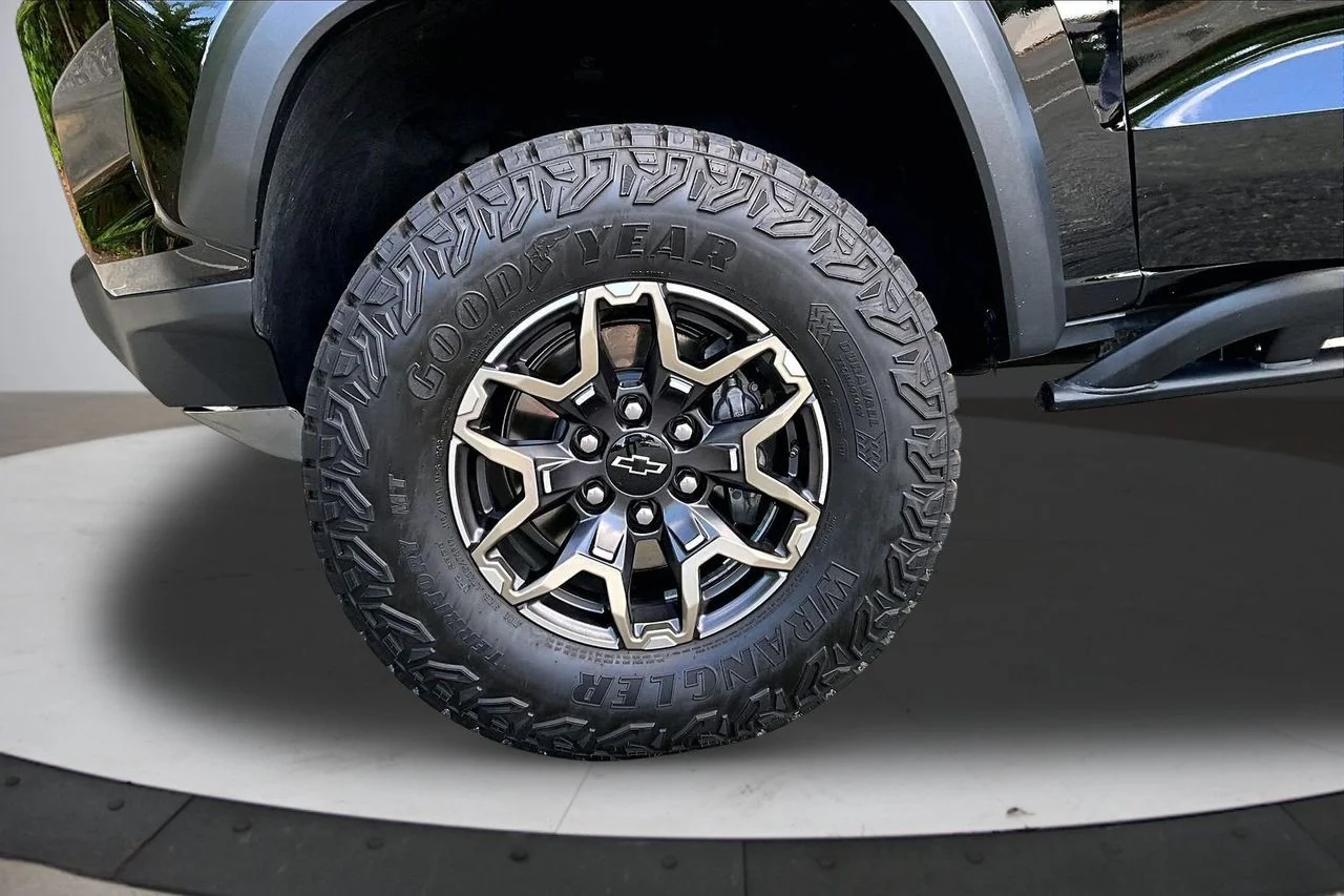 Certified Used 2024 Black Chevrolet ZR2 image 34