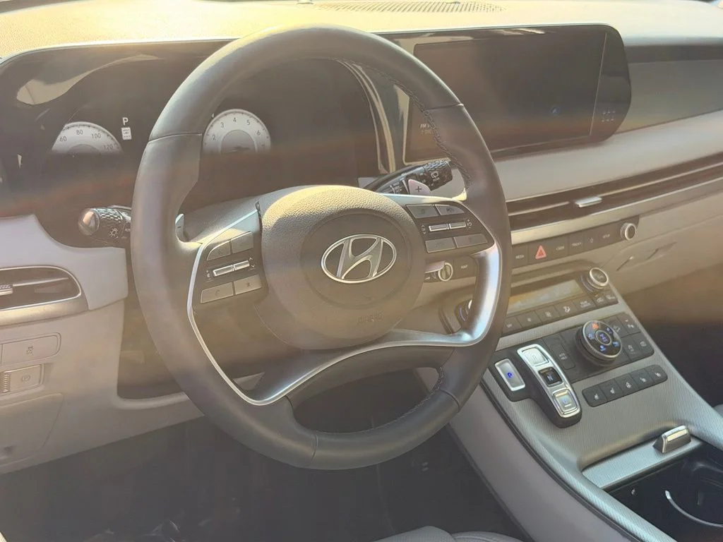 Used 2024 Silver Hyundai SEL image 22